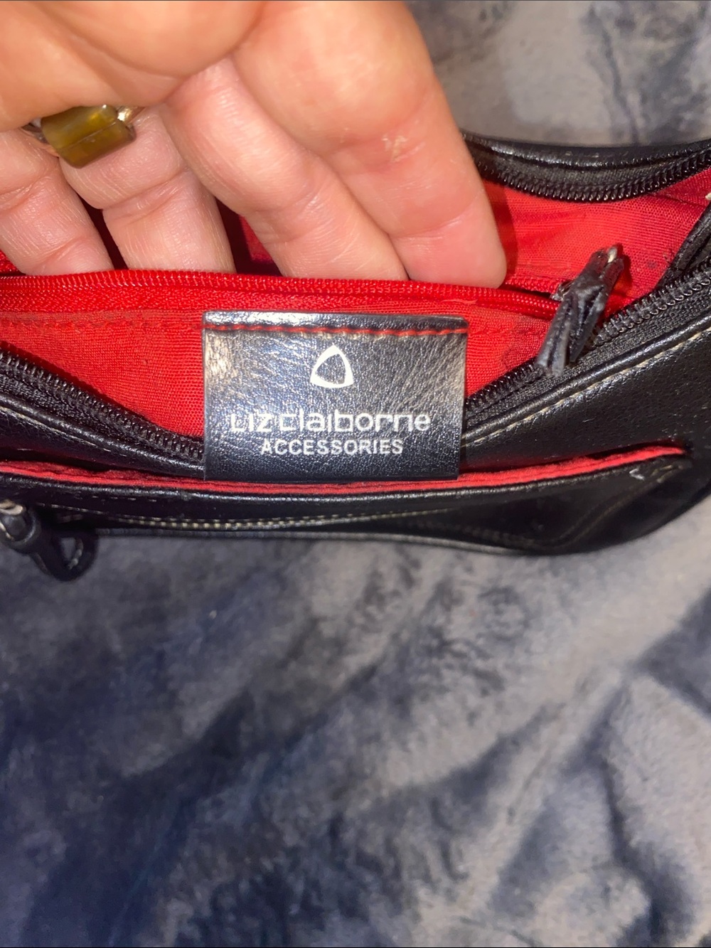 Liz Claiborne Black Pebbled Leather Shoulder Bag with Front Zip Pocket - Picture 2 of 11